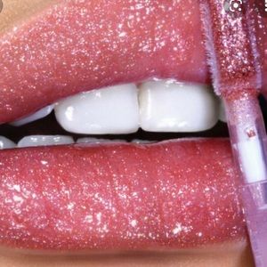 🎃💕Too Faced Raisin The Roof Lip Gloss